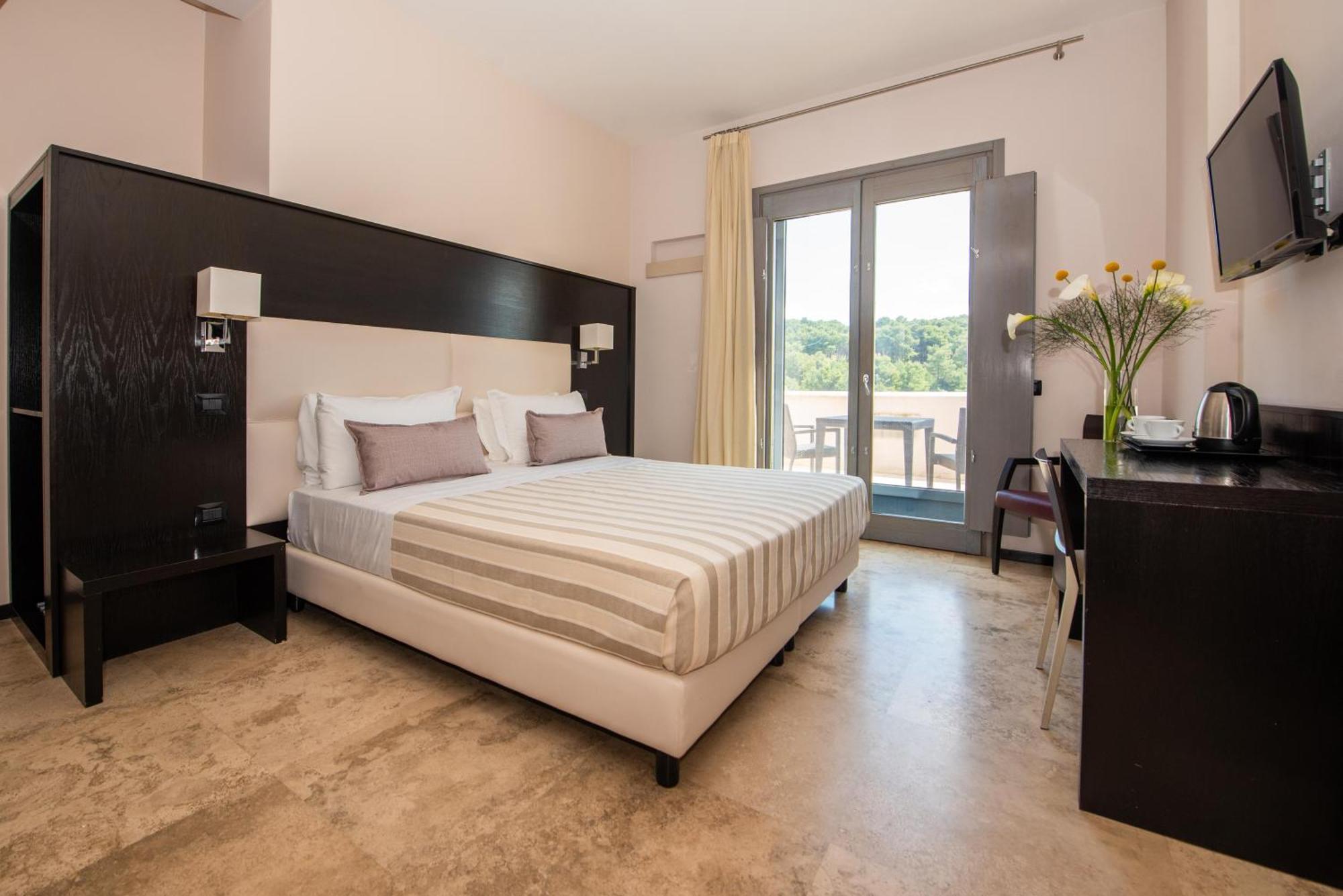 Basiliani - CDSHotels Otranto Bagian luar foto